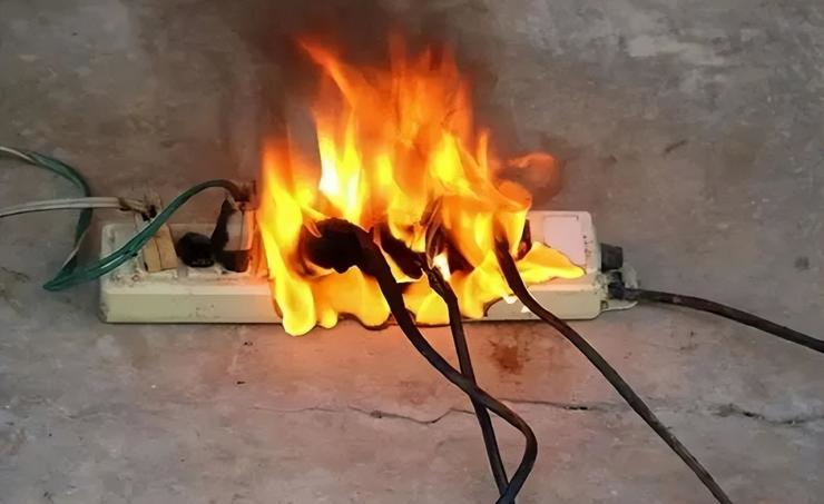 中线安防保护器：解决N线过载隐患，从源头守护用电安全