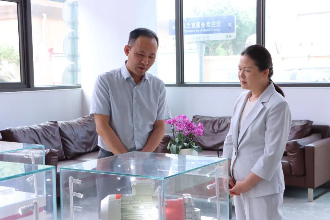 市政協主席李暉一行蒞臨奧蘭克泵業走訪調研