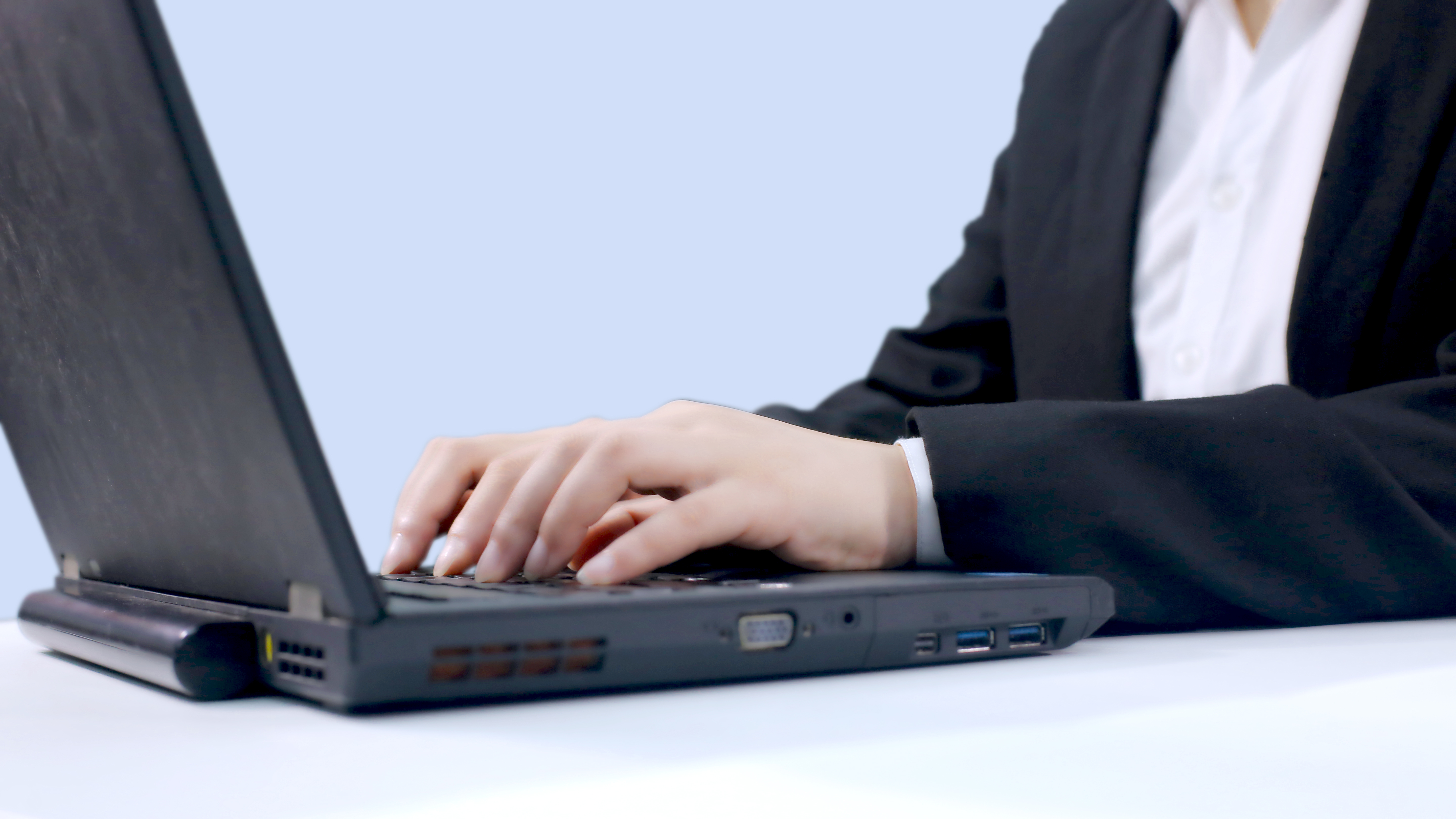 賽微電子預(yù)計(jì)2025年凈利潤(rùn)14.14億元至15.04億元